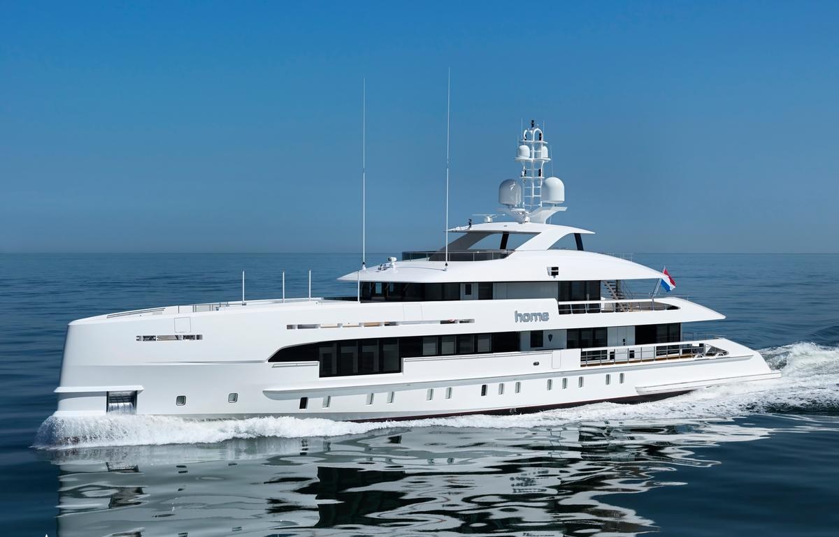 HOME yacht charter 2