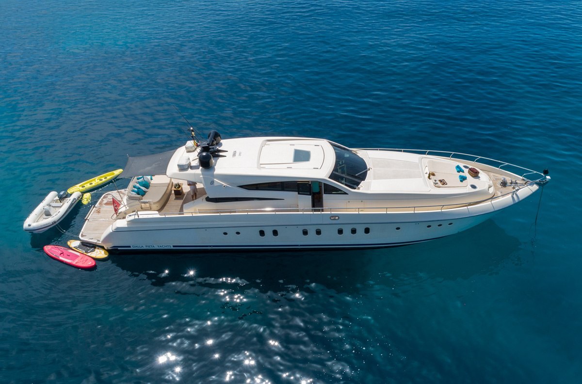 DOUBLE D yacht charter 2