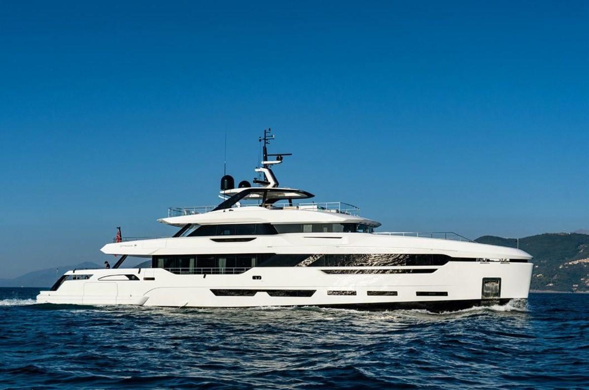 PERLA BIANCA yacht charter 2