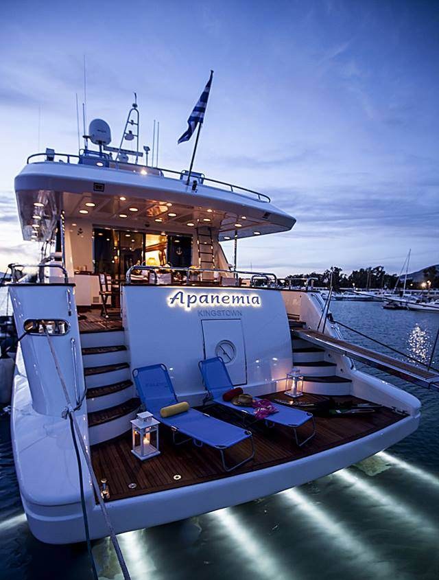 VENUS VISTORIA yacht charter 5