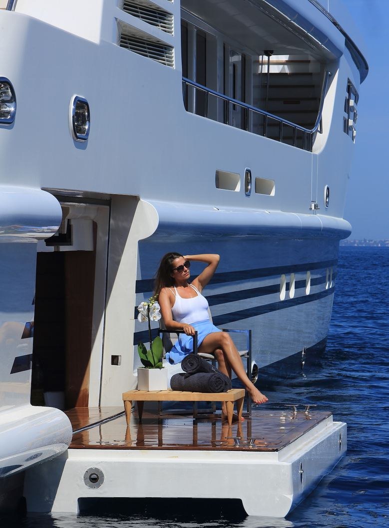 ROLA yacht charter 5