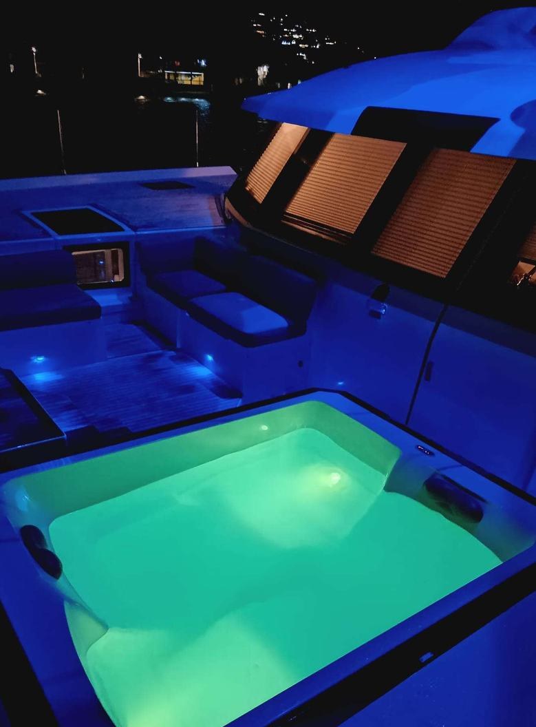 THE BLUE DREAM yacht charter 5