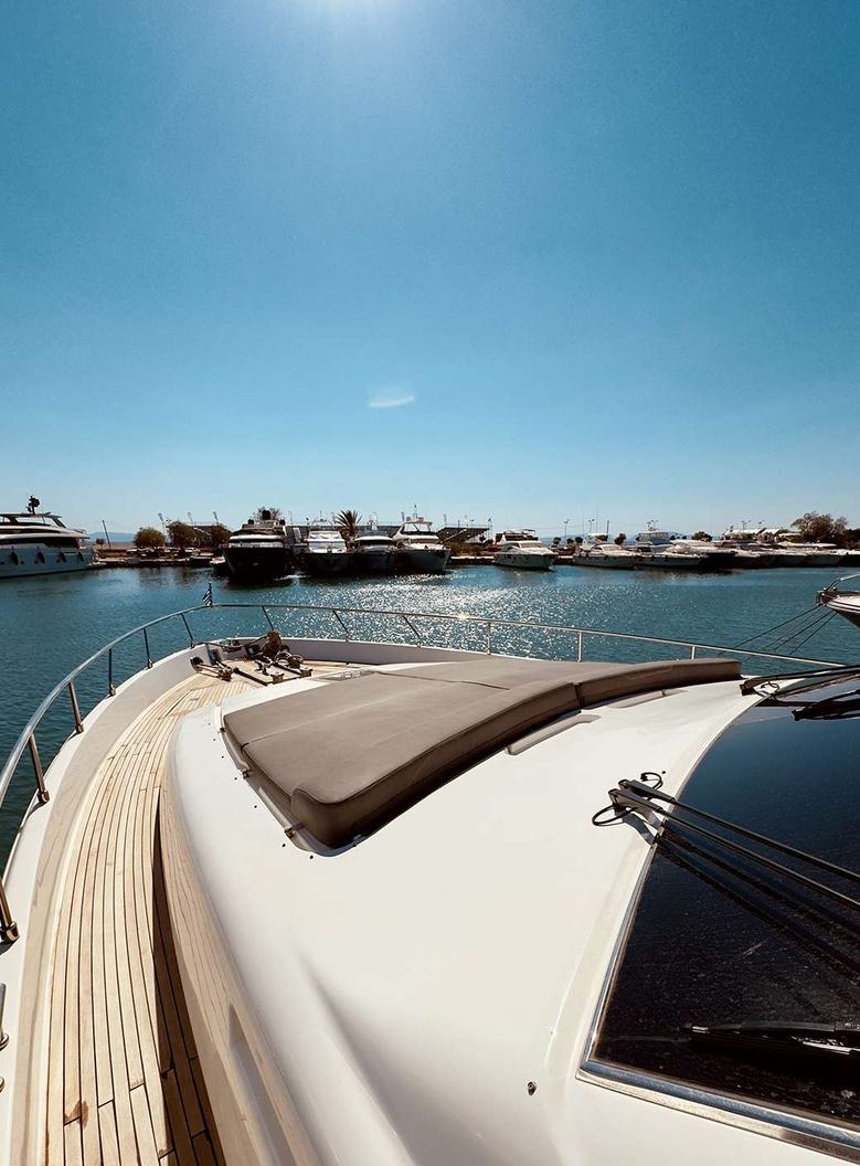ARCELIA yacht charter 3