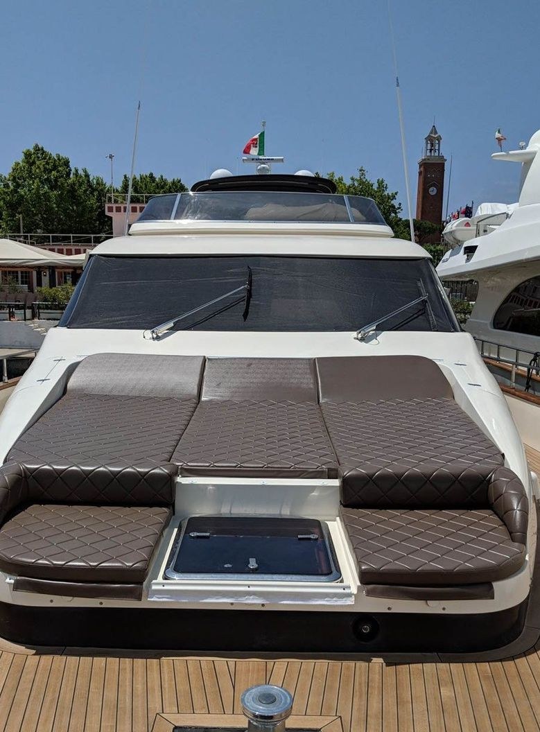 ARMA VII yacht charter 3