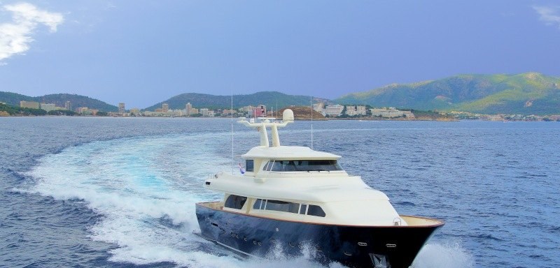 VINTAGE yacht charter 3