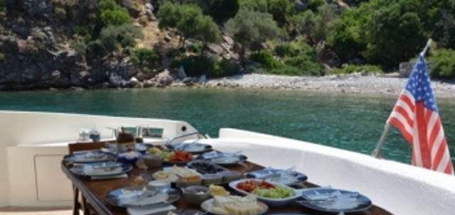 JALEO VII yacht charter 3