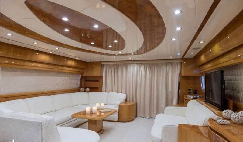 NOTUS yacht charter 5