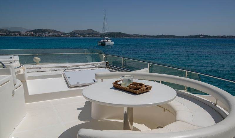 ANANAS yacht charter 3
