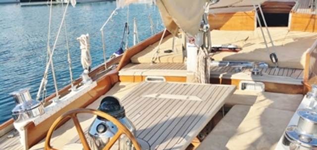 CADAMA yacht charter 2