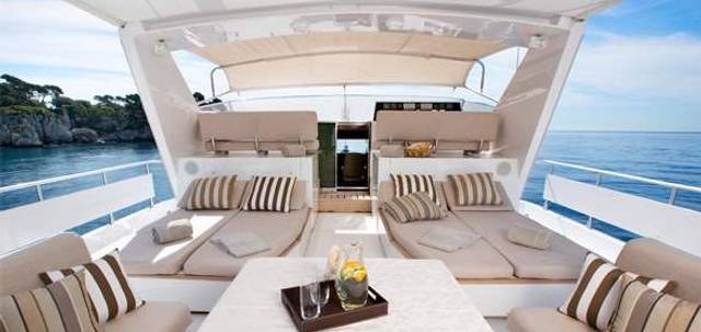 SUNLINER X yacht charter 3