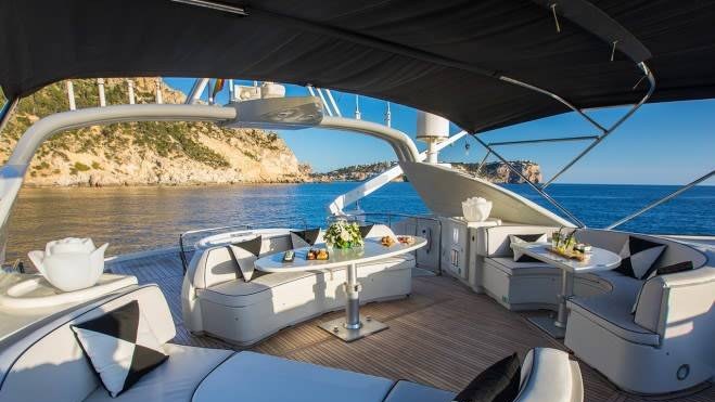 SERAPH PRIMERO yacht charter 3
