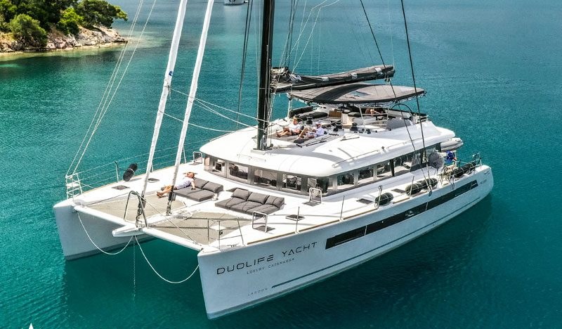 DUOLIFE yacht charter 2