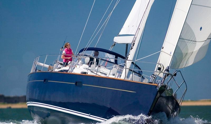 MUSTIQUE yacht charter 4