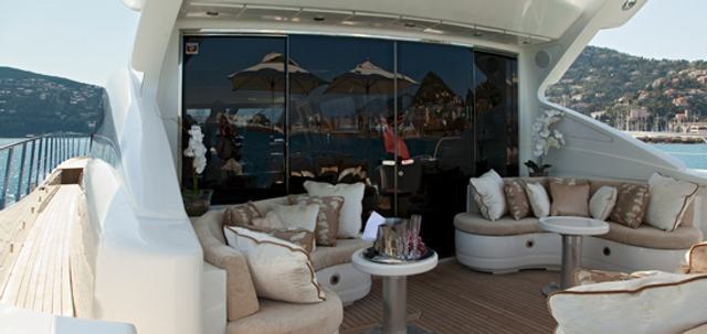 DELHIA yacht charter 3