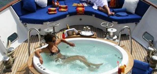 AVA yacht charter 2