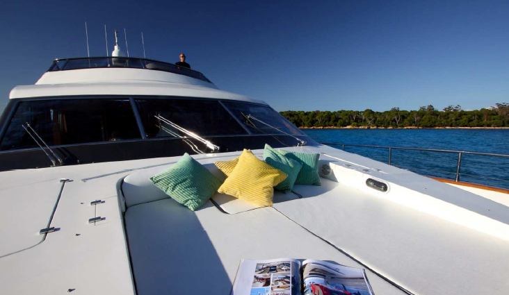 MAGENTA I yacht charter 3
