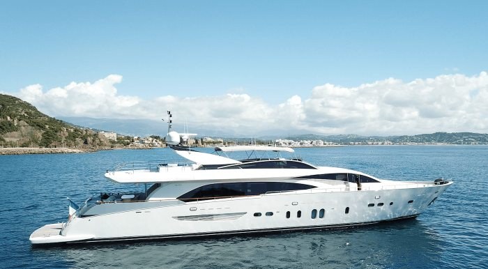 LADY EMMA yacht charter 2