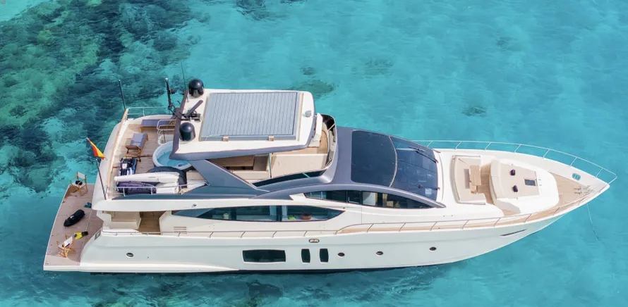BISCAYNE yacht charter 2