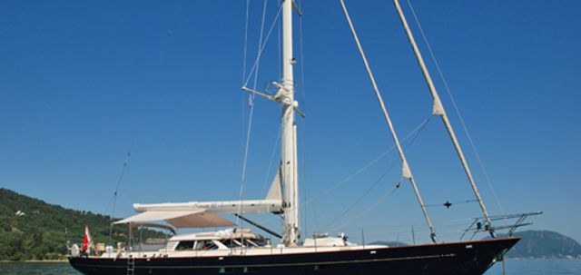 TIGA BELAS yacht charter 3