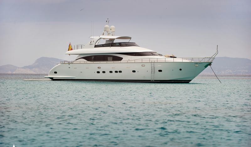 LEX yacht charter 2
