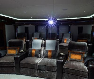 ARIENCE yacht charter 3