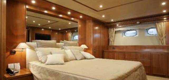 ROYAL LIFE yacht charter 4