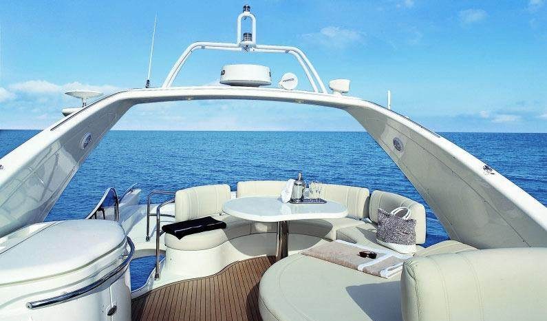 CHILL OUT II yacht charter 4