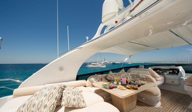 LEX yacht charter 5