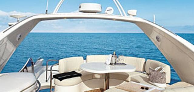 WINI yacht charter 2
