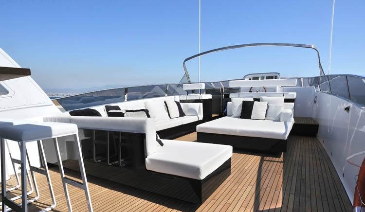 PETARDO yacht charter 3