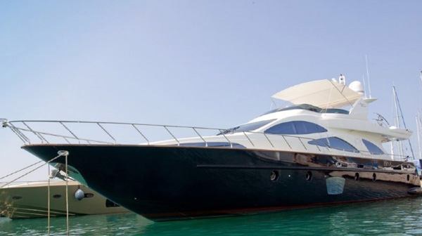 RAT BAT BLUE yacht charter 2
