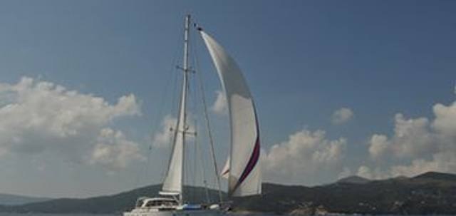 MOONLIGHT II OF LONDON yacht charter 3