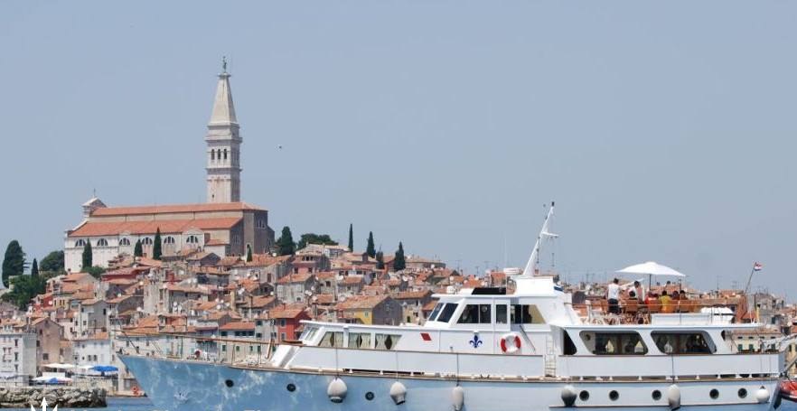 CADABRA yacht charter 3