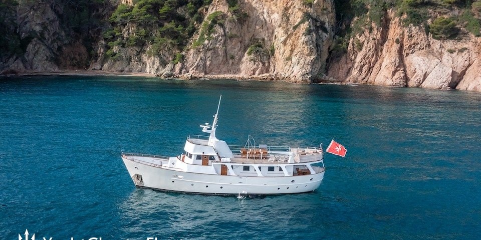 FAIRMILE yacht charter 2
