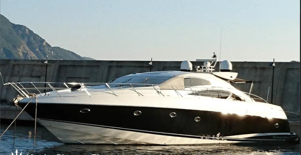 NERA OCEANO yacht charter 2