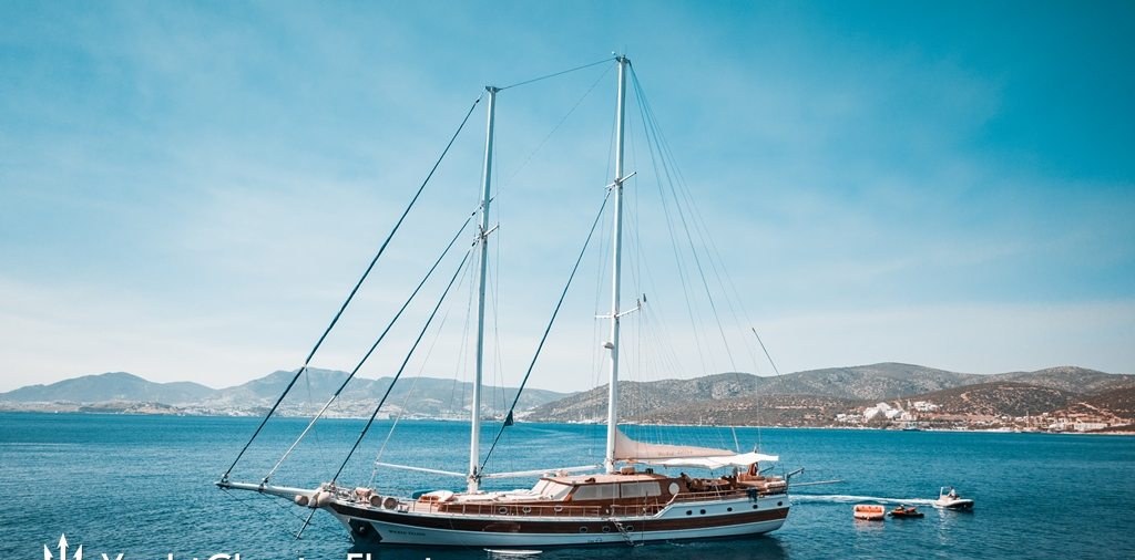 WICKED FELINA yacht charter 2