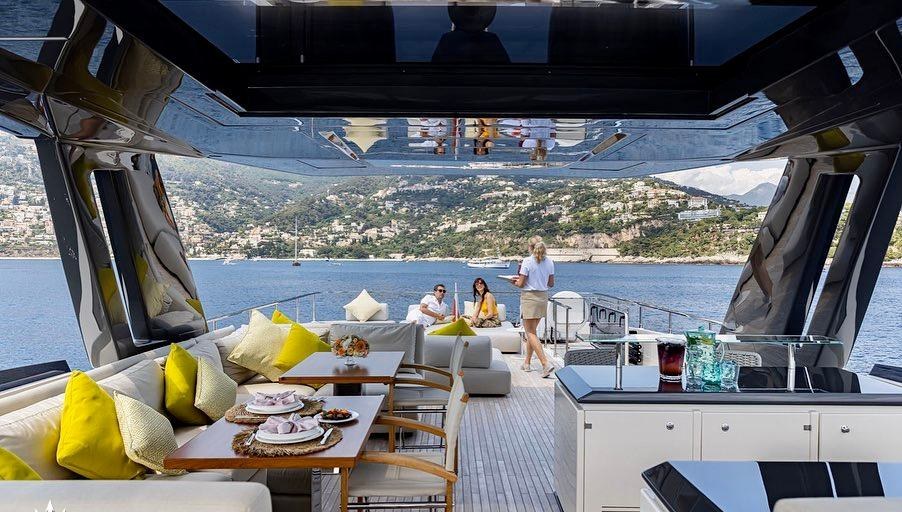 ALEGRIA II yacht charter 4
