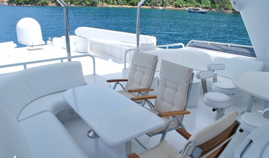 GILAINE O yacht charter 3