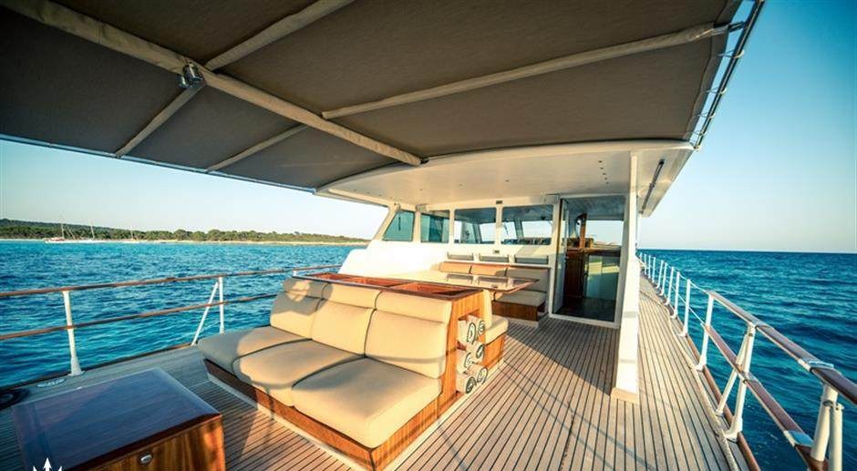 CIUTADELLA yacht charter 4