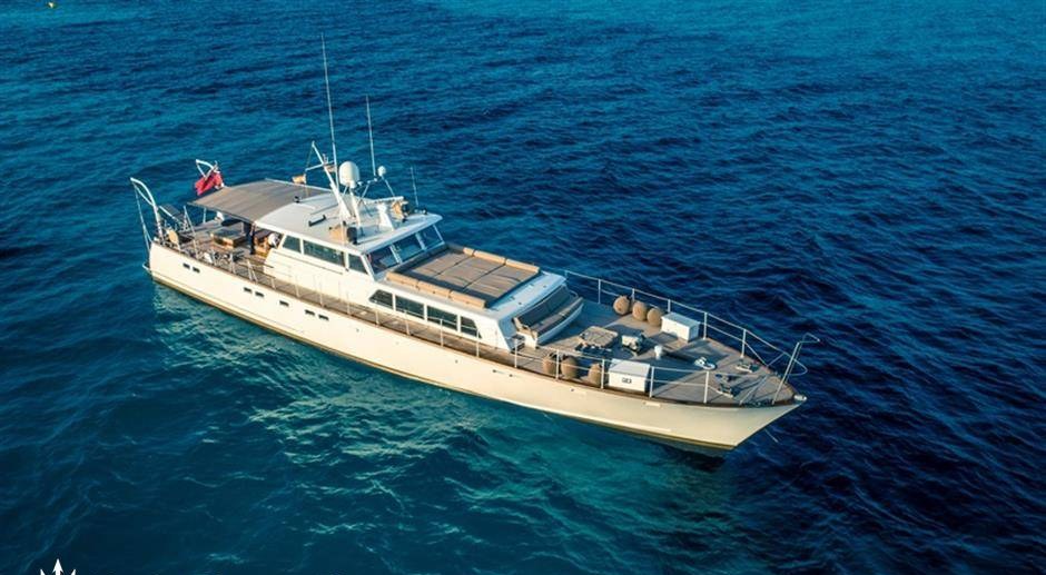 CIUTADELLA yacht charter 2