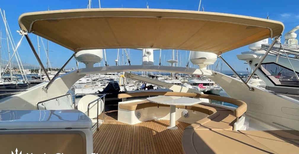 ORLANDO L yacht charter 4