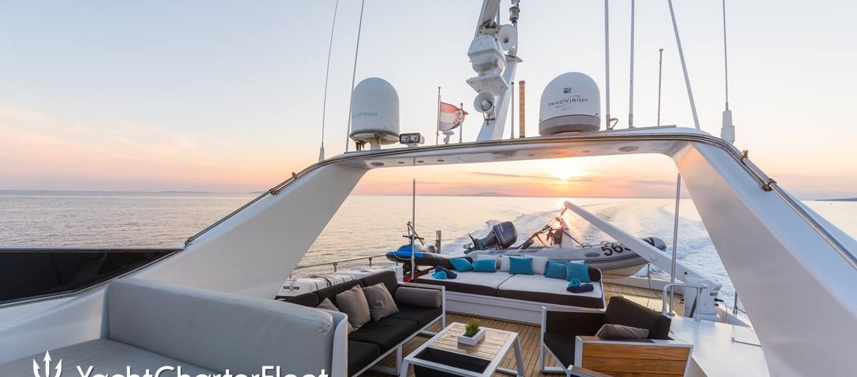 BORA BORA yacht charter 4