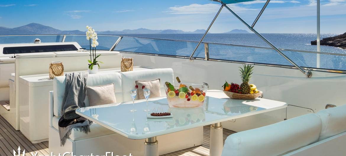 MARVI DE yacht charter 4