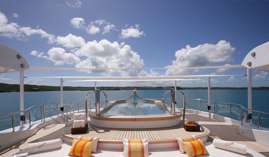 AMARYLLIS yacht charter 3