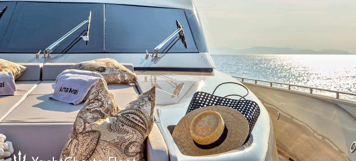 HAMMERHEAD yacht charter 5