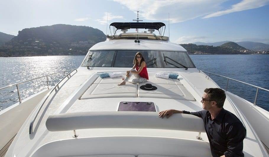 MOLLY MALONE yacht charter 3