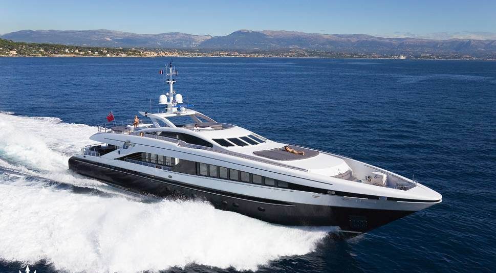 G FORCE yacht charter 3