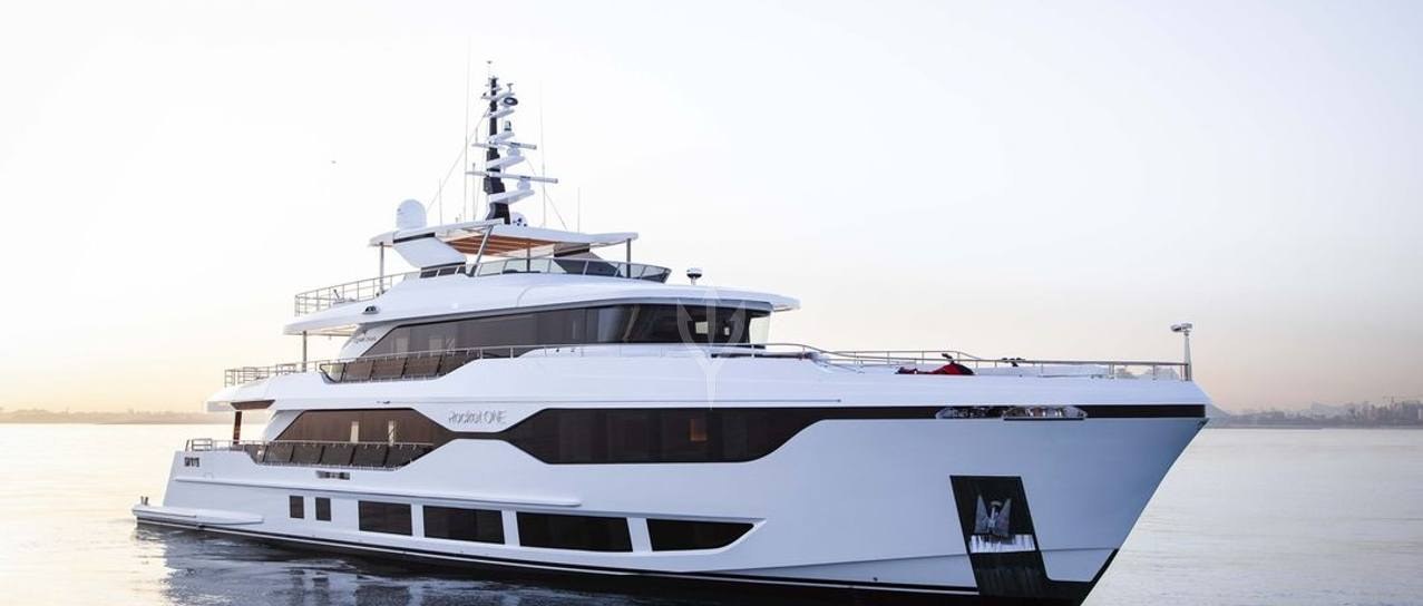 ROCKET ONE yacht charter 1