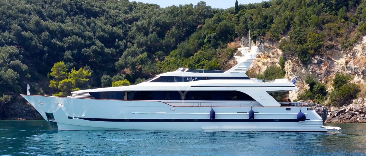 LADY MOH yacht charter 1