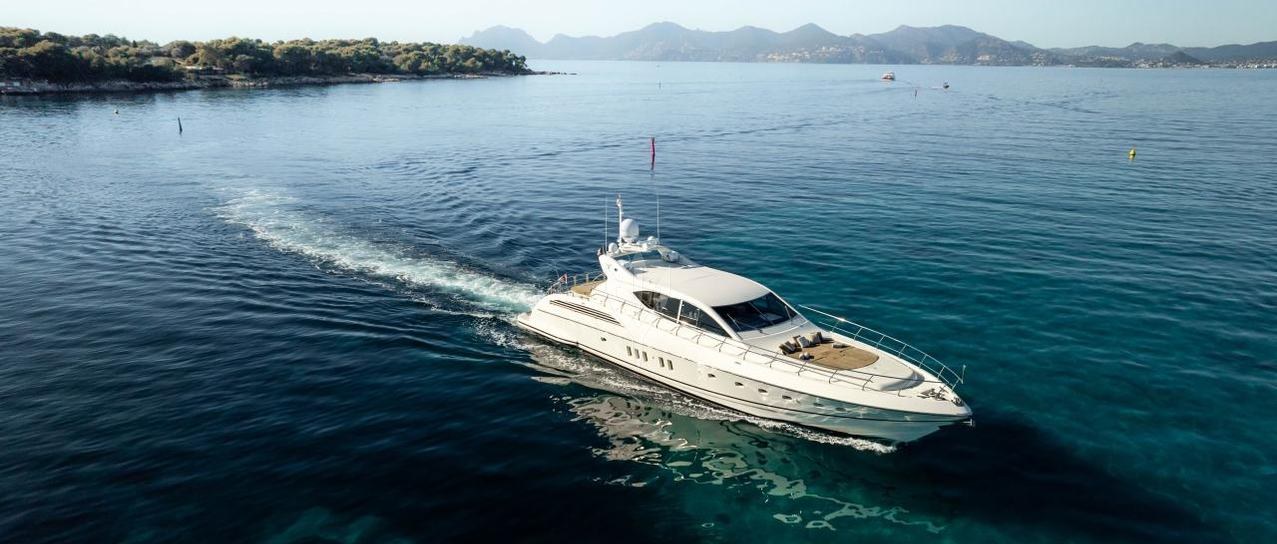 BEST MOUNTAIN yacht charter 1